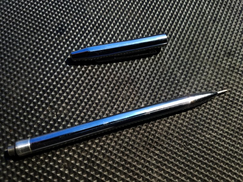 Scribe - magnetic pick up tool Pen Type